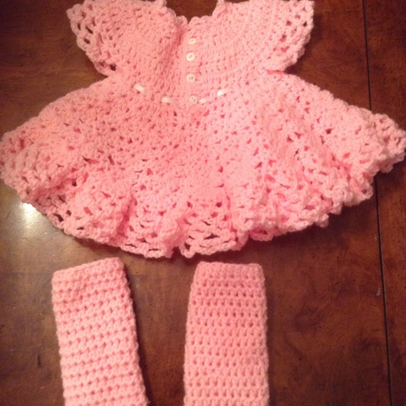 Beautiful crochet dress and leg warmers - Picture 3 of 5